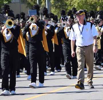 Long time band director announces retirement