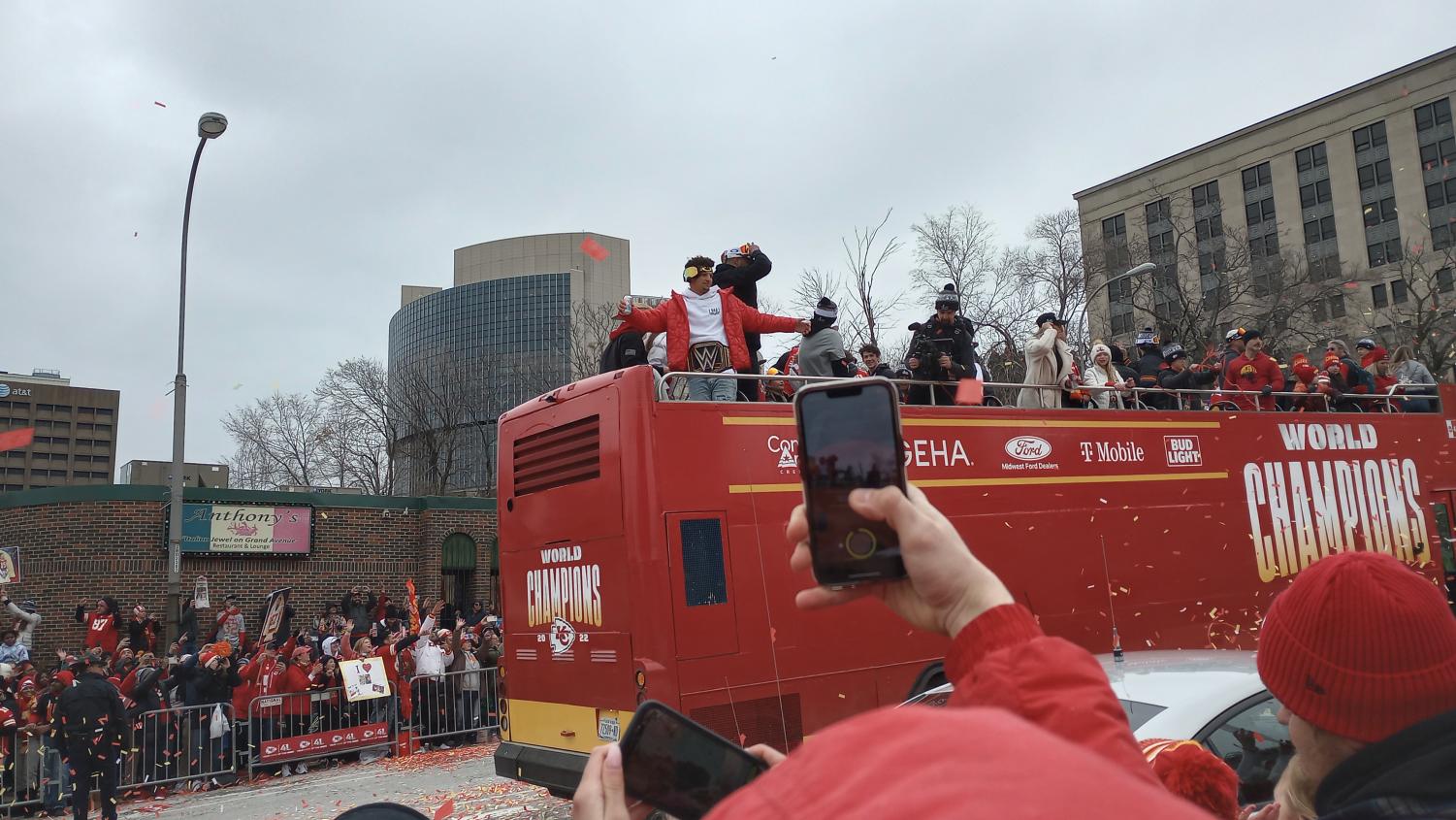 Shawnee Mission cancels classes for Super Bowl parade